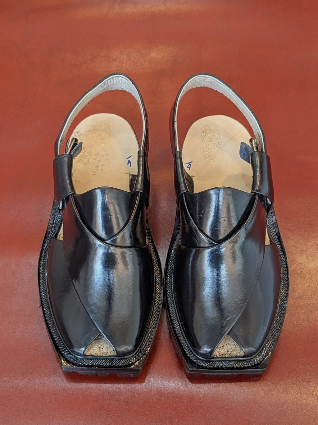 Premium Handmade Black Plain Norozi Chappal - By Sardar Norozi