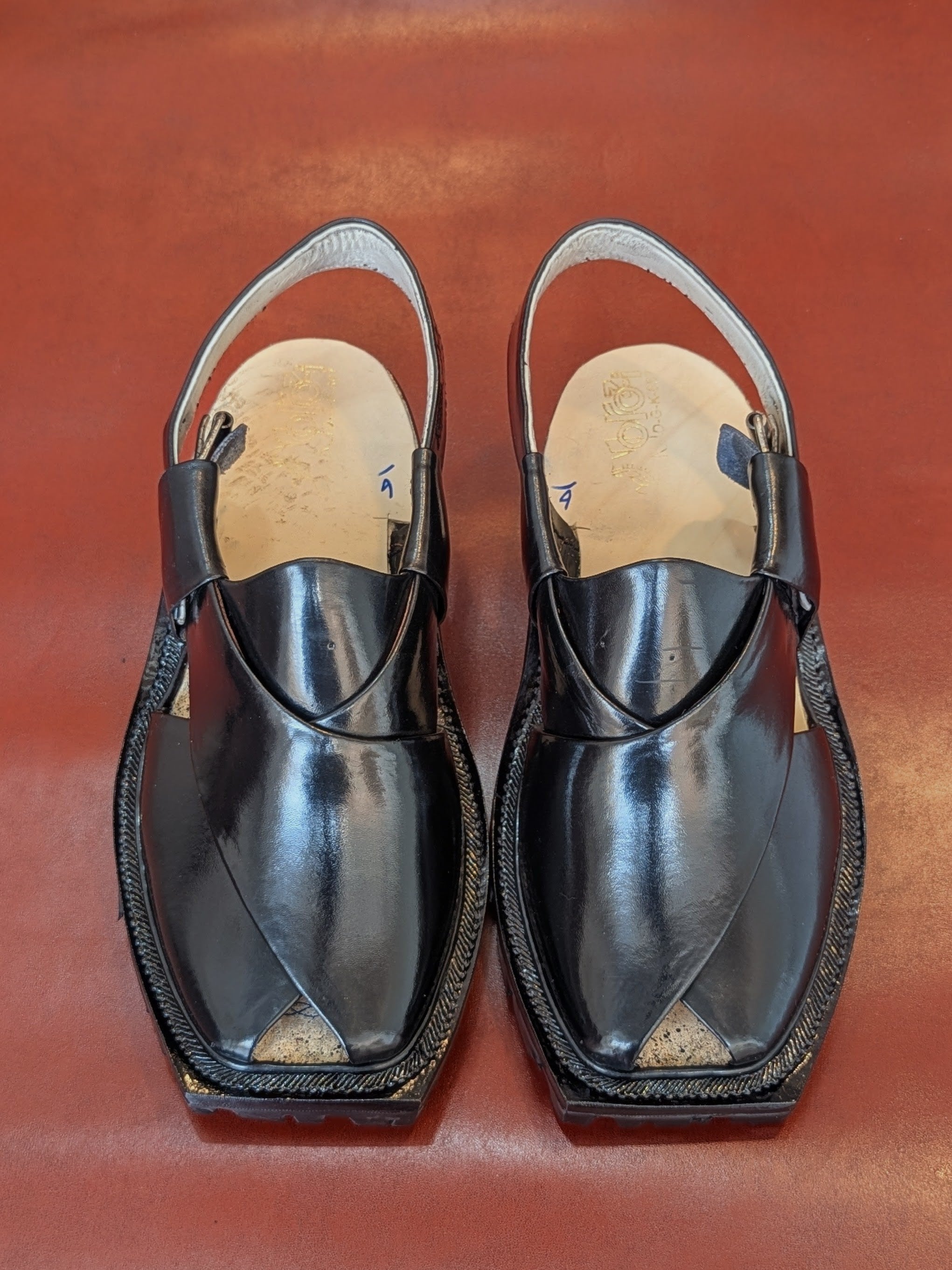 Premium Handmade Black Plain Norozi Chappal - By Sardar Norozi