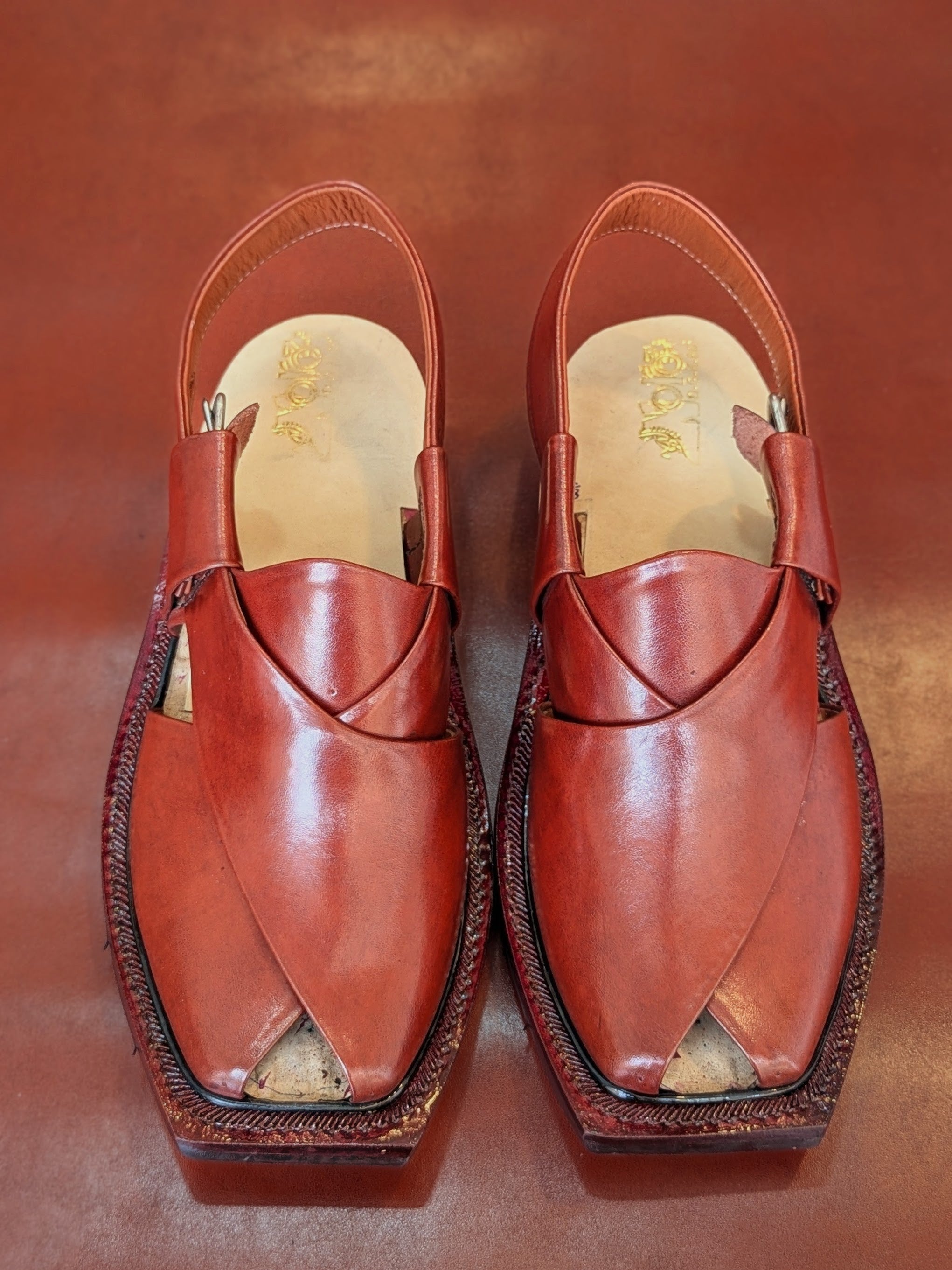 Premium Handmade Leather Brown Plain Norozi Chappal - By Sardar Norozi
